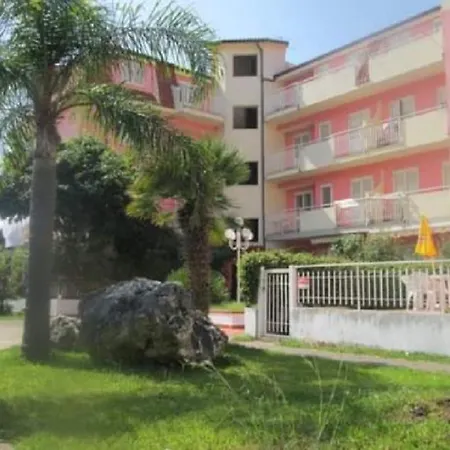 Daire Appartamento Vicino Al Mare Fronte Aguglieri